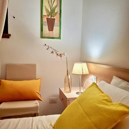 Апартаменты Bellavista With Pool & Lakeview Плезио