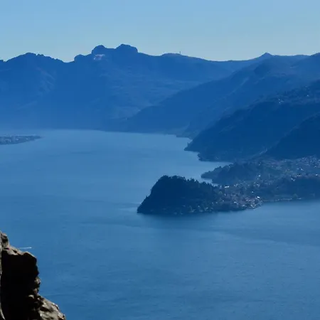 Bellavista With Pool & Lakeview Apartmán